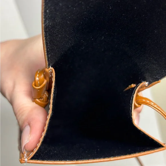 Celine Tan Leather Crossbody Bag - Picture 6 of 7